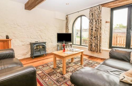 Chudleigh House | The Cider Barn