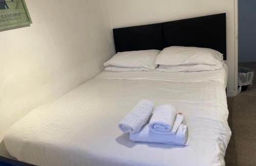 Kensal Green Apartment | The CiniCue House