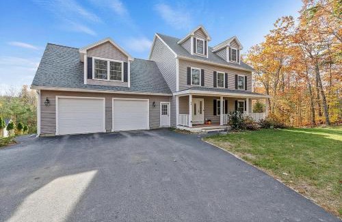 Falmouth Villa | The Cityside Maple House