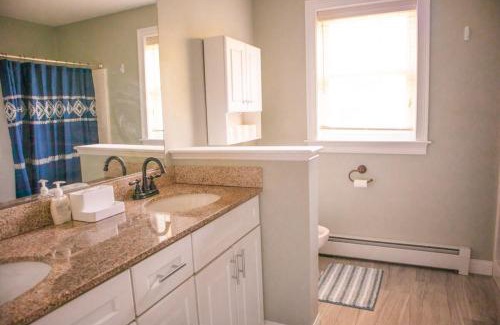 Falmouth Villa | The Cityside Maple House