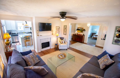 Athens House | The Classic City Cottage-1 Mile from Downtown Athens!