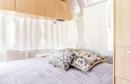 Gardiner House | The Clementine- rad camper 5 minutes from the Gunks, perfect for climbers