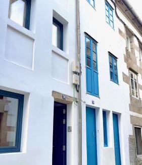 Viveiro House | The Cliffs - Casa Catuxa