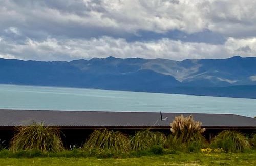 Papatotara Hotel | “The Cliffs” Humpridge View Motels