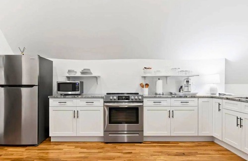 Downtown Chattanooga Apartment | The Cloud Studio: Prime Downtown Location