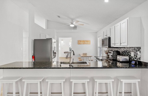 Seaspray House | The Coastal Corner - Golf Cart - 2 Min To Private Beach