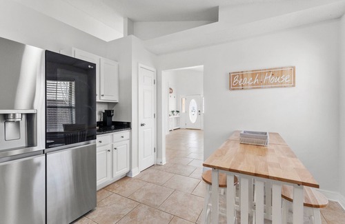Seaspray House | The Coastal Corner - Golf Cart - 2 Min To Private Beach