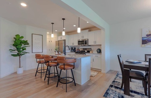 State College House | The Cobbin Luxe: Luxe Stay Minutes from Penn State