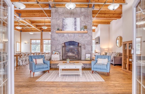Government Camp House | The Coho Lodge & The Chinook Lodge at Government Camp