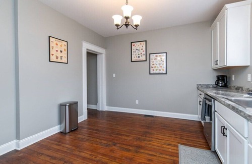 Richmond Apartment | The Colonels Apartment is a freshly renovated 3bedroom 1bath downtown Richmond apartment