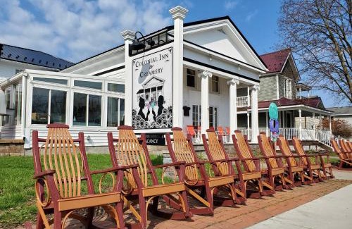 Watkins Glen Hotel | The Colonial Inn & Creamery