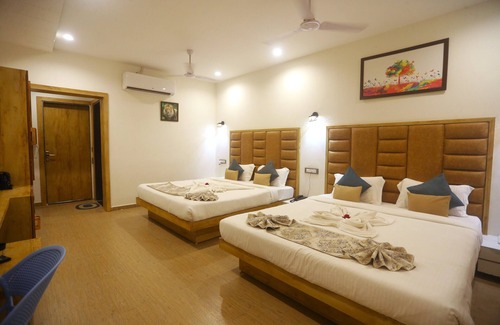 Haripur Hotel | The Comfort Gir Resort