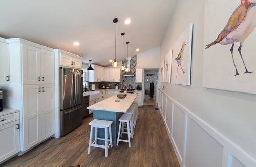 Bass River House | The Comforts of Home with Cape Cod Charm, central air, Walk to Beach! Wi-Fi