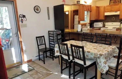 Albrightsville House | The Comfy Chalet in the gorgeous Poconos