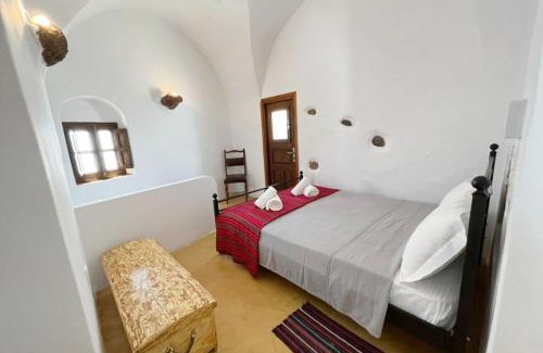 Emporio House | The Commander's House