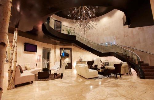 Commerce Hotel | The Commerce Casino & Hotel