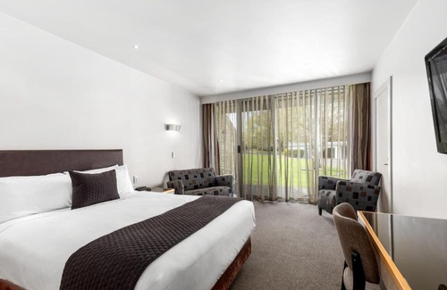 Mount Gambier Hotel | The Commodore