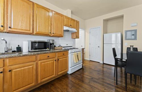 Ampere Apartment | The Commuter Dream Apartment close to NYC
