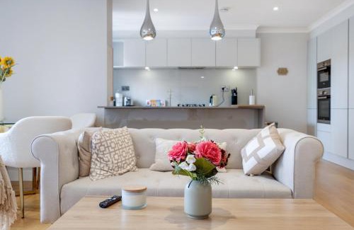 Syon Apartment | The Concord Modern 2 Bedroom Apartment