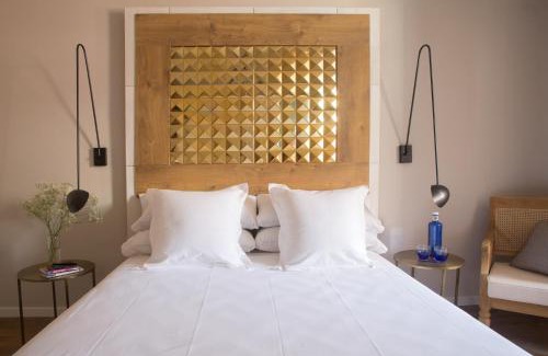 L'Antiga Esquerra de l'Eixample Bed & Breakfast | The Conica Deluxe Bed&Breakfast