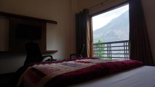 Sankri Hotel | The Conifer Inn