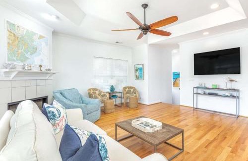 Savannah Beach House | The Cool Coconut