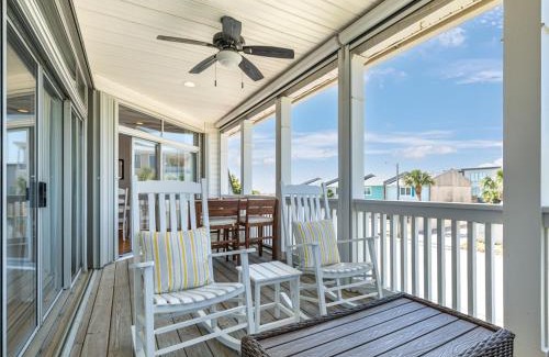 Savannah Beach House | The Cool Coconut