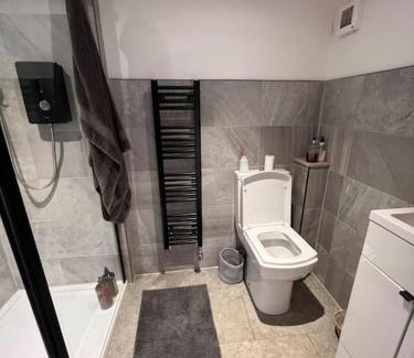 Bonnybridge Apartment | The Coorie Inn @ Portobello, Edinburgh’s Seaside.