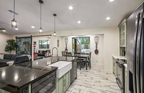 Deer Valley House | The Copper Haven: Luxurious Heated Salt Pool & Spa w/Game Room