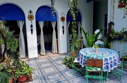 Agra House | The Coral House Homestay by the Taj