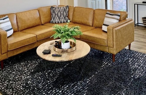 Cordova House | The Corner at Wolfchase - Boho Modern 4 BR w/ Garage and Huge Backyard