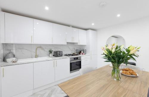 London Borough of Bromley House | The Cornerstone Cottage