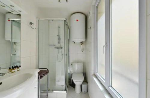 Faubourg Saint-Germain Apartment | The Cosy Cocon Close to Eiffel Tower & Invalides