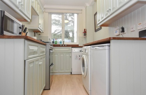 Bembridge House | The Cottage a superb family coastal retreat