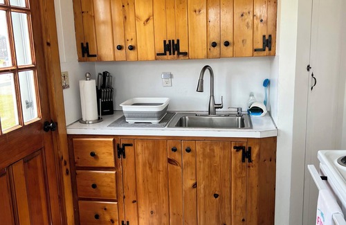 Centerville Cottage | The Cottage at Craigville Beach