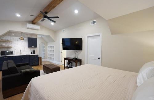 Greer House | The Cottage at GSP - B