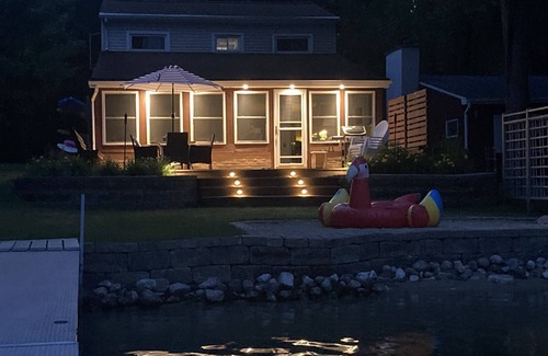 Mecosta House | The Cottage at Restmore