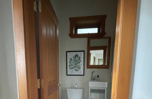 Salt Spring Island Apartment | The Cottage
