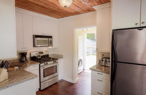Flamingo Parks House | The Cottage Casita With Bikes & Private Pool! Home