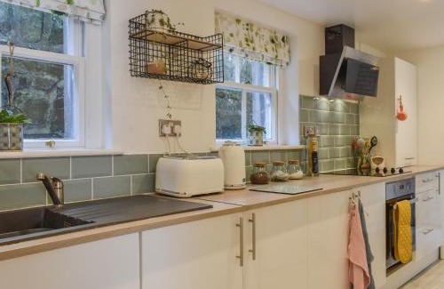 Rothbury House | The Cottage Highfield