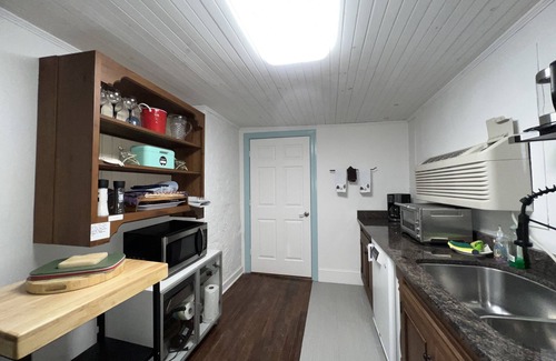 Cary Cottage | The Cottage on Chatham: Heart of Cary Closest to Center ‘Downtown is Downtown’