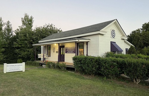 Cary Cottage | The Cottage on Chatham: Heart of Cary Closest to Center ‘Downtown is Downtown’