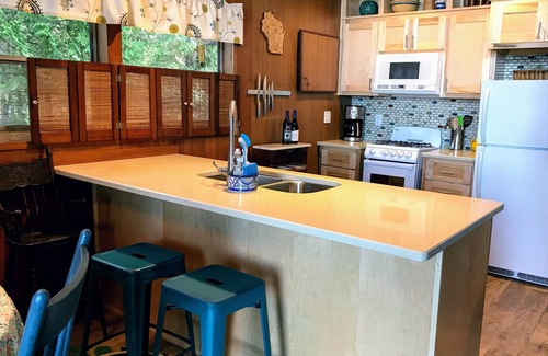 Sturgeon Bay Cottage | The Cottage on Lake Michigan –- huge sand beach, wooded lot, family friendly