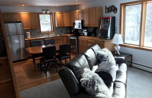 Reading Cottage | The Cottage on private gated 400 acre Reading Farms Estate