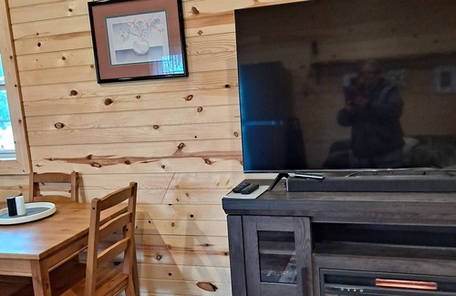 Gainesville Cottage | The country getaway with all the comforts of home