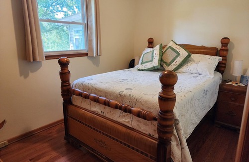 Hickman Other | The Country Retreat Farmhouse close to fishing lakes and a scenic parkway