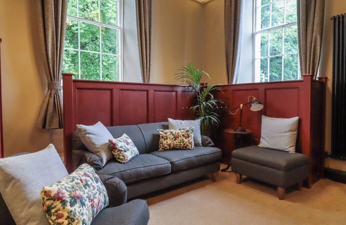 Ingleton House | THE COURT, character holiday cottage, with a garden in Ingleton
