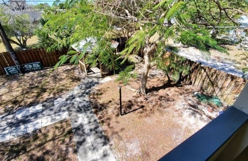 Port Charlotte Apartment | The courtyard apartment