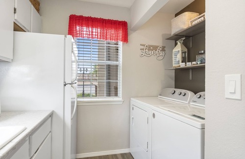 Indian Point Condo | The Cove Walk-in 2BR 2Bath Condo on Table Rock Lake by Silver Dollar City