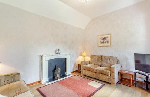 Ballater House | The Coyles Cottage - Sbh